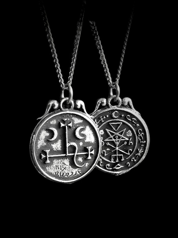 Double-Sided Seal of Lilith Pendant, 6,66 grams