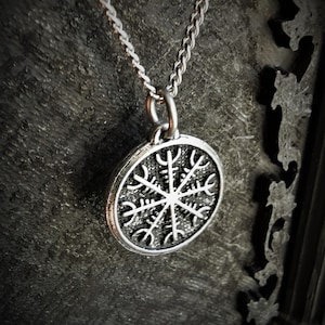 Aegishjálmur Pendant with Antique Finish