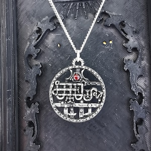 Bune Seal Pendant with Custom Gemstone