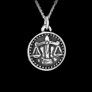 Small Scale of Themis Necklace with Antique Finish
