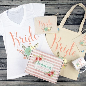 Floral Bride Chic Gift Box -Bride Box, Engagement Box, Engagement Gift, Gift for Bride, Bride Gift, Wedding Gift Box, Bride to be Gift Box