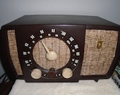 Vintage Zenith Tube Radio Table Top AM FM Working Condition Model T 723