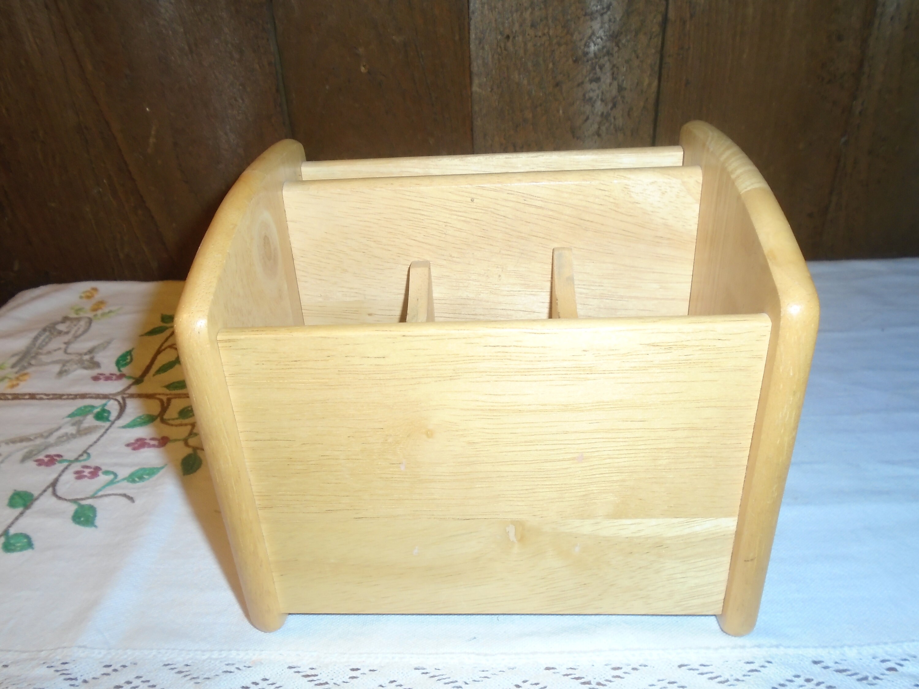 Vintage M Kamenstein Wood Utensil Caddy By Warren Kimble Made in Thailand