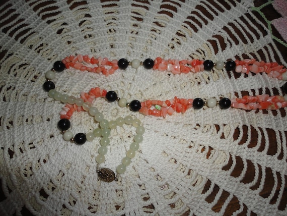 Tangerine Shell Beaded Pearl Stringed Necklace Vi… - image 1