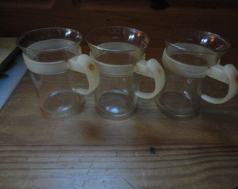 Vintage Clear Glass Cups With Plastic Removable Handles Set Of 3