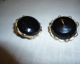 Black Faceted Gold Tone Vintage Clip On Ladies Earrings Costume Jewelry