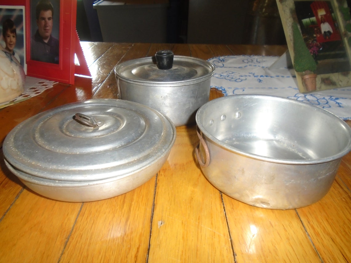 Vintage Aluminum 5 Piece Camping Sauce Pans Use With Sterno Etsy