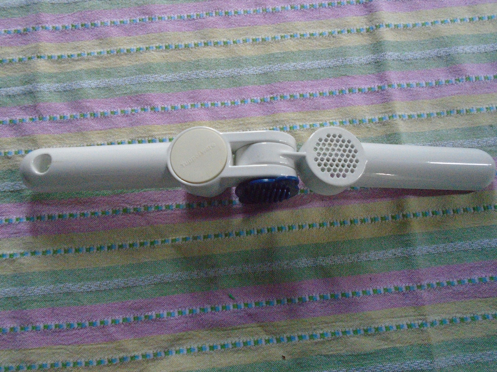 Vintage Tupperware Garlic Press Mincer Crusher White Enamel Etsy