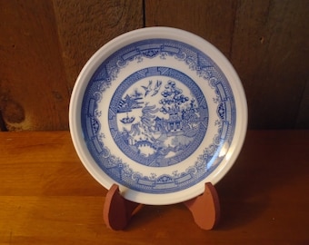 Vintage Staffordshire England Blue Willow Porcelain Bread Dessert Plate