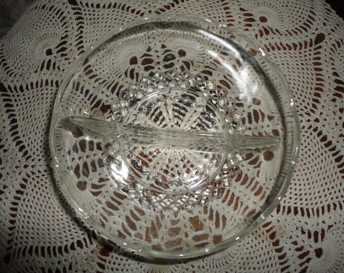 Vintage Diamond Cut Divided Condiment Server Scalloped Edge Glass Olive