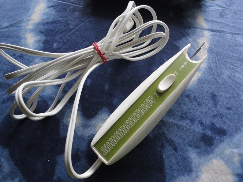 Vintage Sears Electric Scissors: Avocado Green Craft Tool bild 4