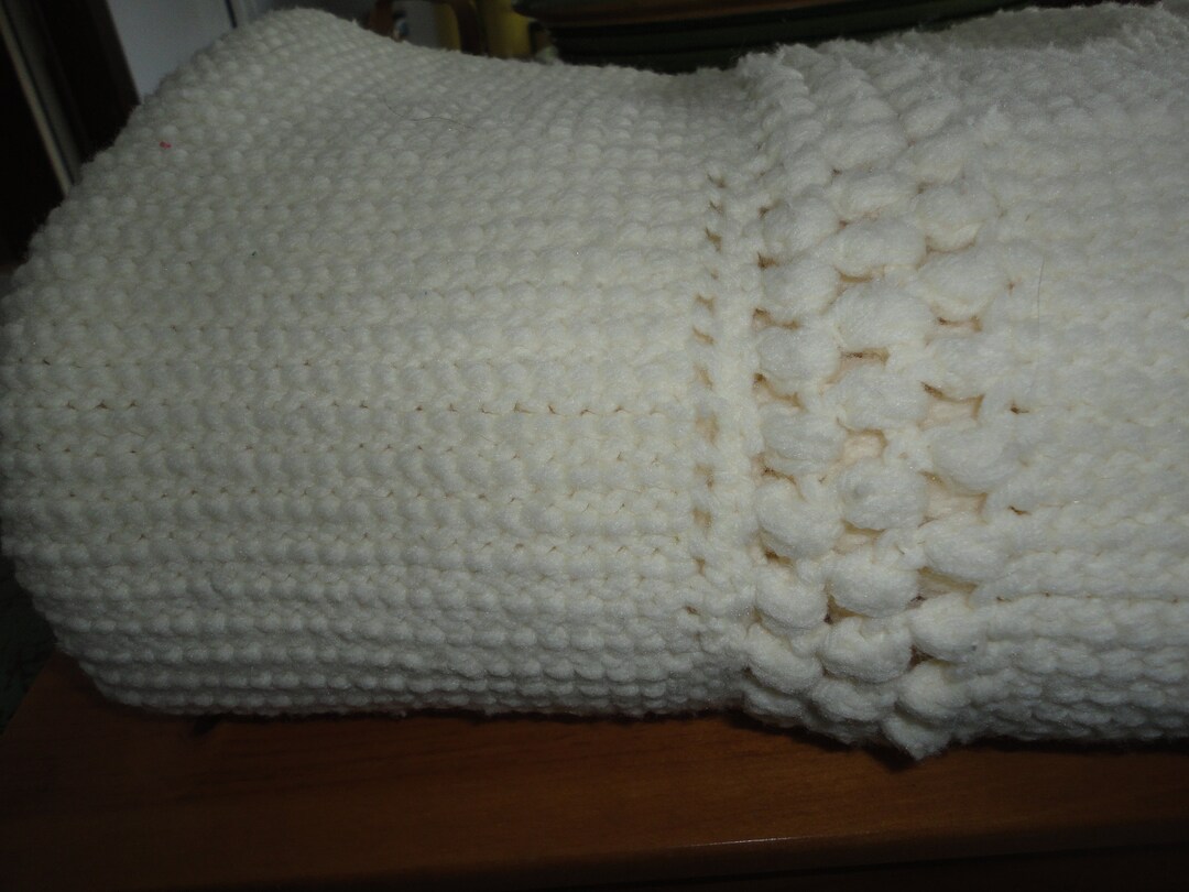 Knit Afghan off White Throw Blanket Coverlet Bedspread Vintage Handmade ...