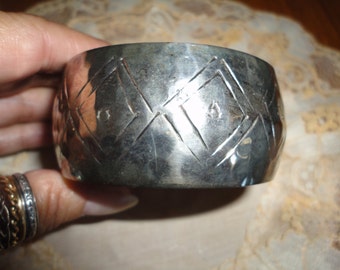 Vintage Silver Plated Bangle Bracelet Tribal Design Hammered Silver Made In India