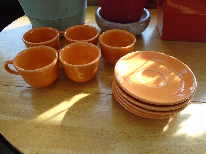 Fiestaware Tangerine Orange Homer Laughlin China Company Cups and Saucers 10 Piece Set image 4