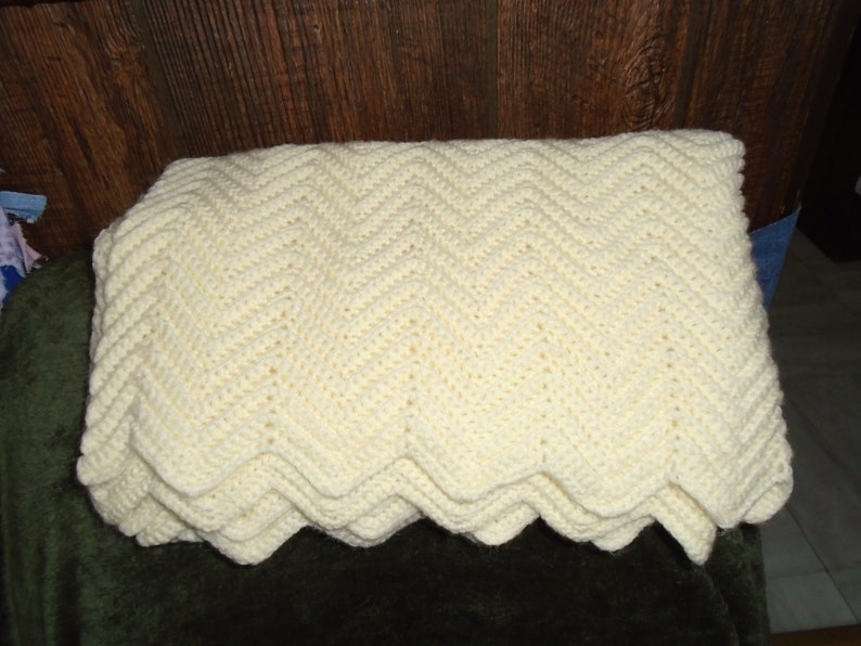 Vintage Yellow Ripple Crochet Baby Afghan Blanket Etsy