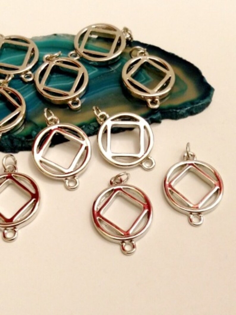 Narcotics Anonymous 30 Pc NA Large Connector Charm Pendants