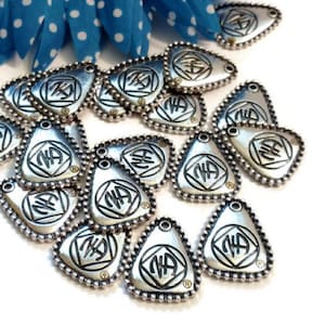 NA Mini Tag Pendant Charm - Narcotics Anonymous 12 Step Recovery Miniature Keytag Key Tag Service Symbol