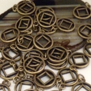 100 Pc BULK Bronze Narcotics Anonymous Pendant Charms - 12 Step Recovery