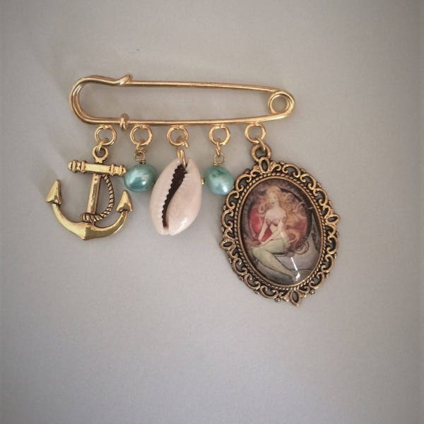 Goldplated Mermaid Brooch with Freshwater Pearls / Bag Pin Handmade, Unique