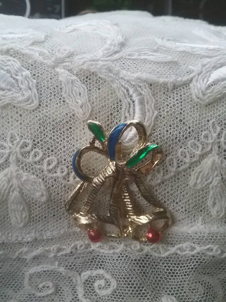 Vintage Gold Tone Bell Blue Green Ribbon Brooch for Shawl Scarf or lapel Christmas.