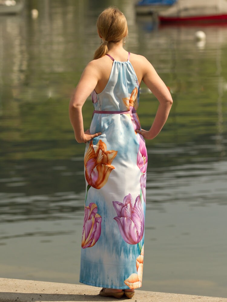 Halter neck sale maxi dress pattern
