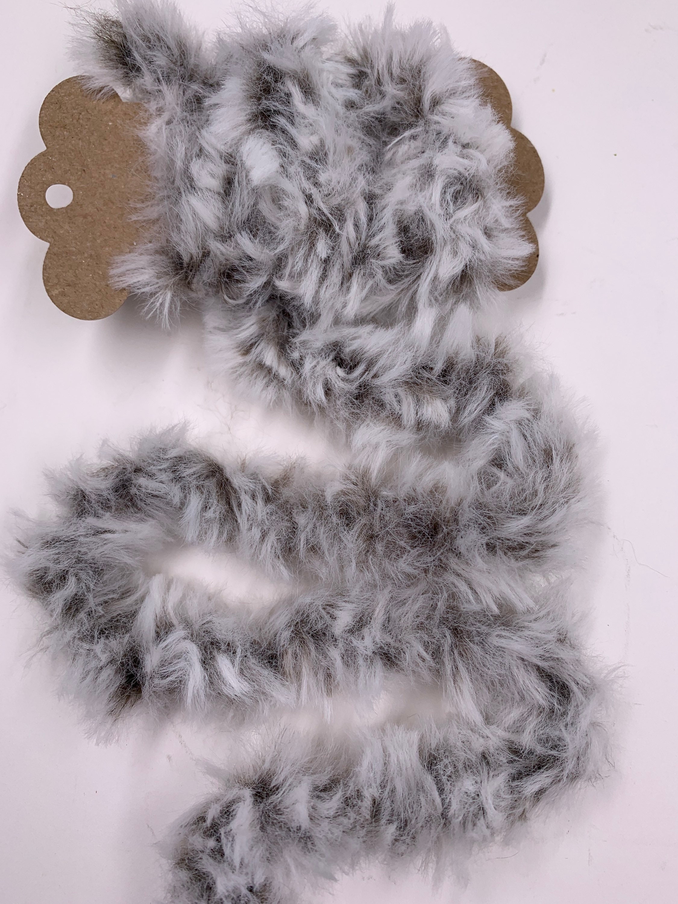 1 Yd Thick Faux Fur Yarn Husky Gray 2 Trim Novelty Fibers Etsy