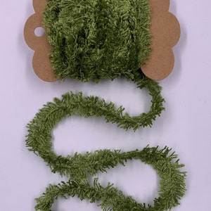 2 Yards Prim Chenille Eyelash Trim (Kiwi Green) Novelty Fibers Mixed Media Junk Journals Tags Art Yarn Crafts Collage Embellishments
