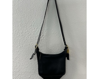 Coach Black Signature Shoulder Bag No H0832-12729 With Logo