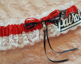 Patriots Wedding Garter, Bridal Toss Garter with Lace