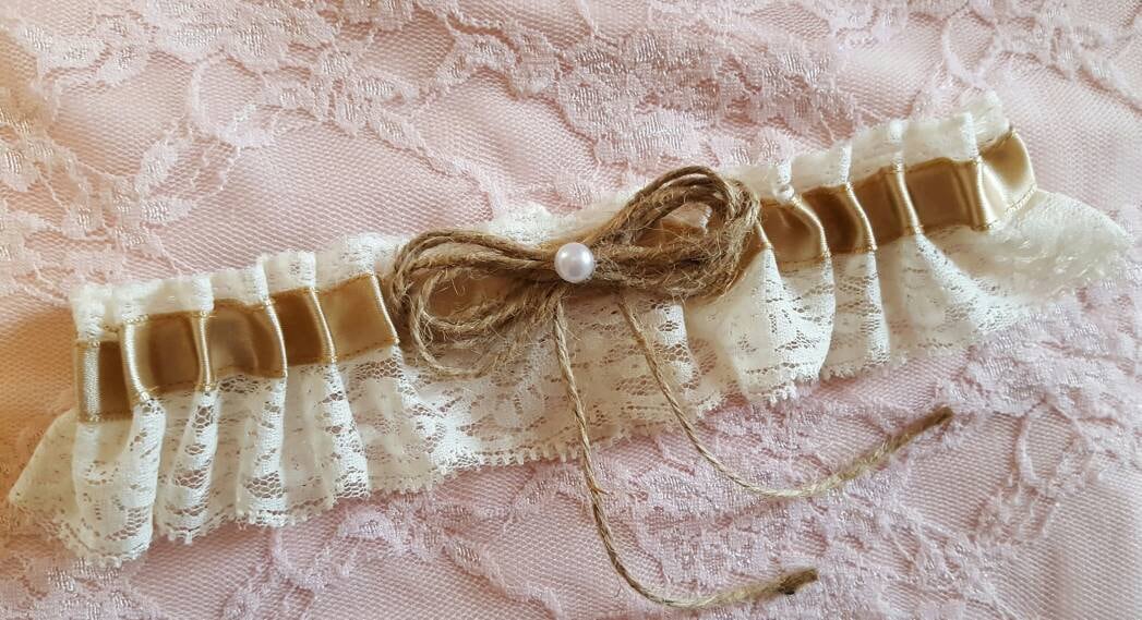 Champagne & Ivory Lace Rustic Wedding Garter Belt Toss or Set w/ Pearl and Twine Champagne & Ivory Lace Rustic Wedding Garter Belt Toss or Set w/ Pearl and Twine