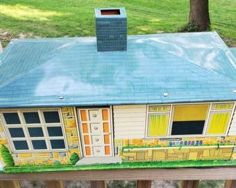 1940's metal dollhouse