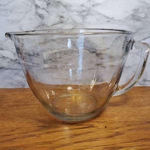 Vintage Pampered Chef Clear 4 Cup Batter Bowl D Handle, Pampered Chef 1  Quart 4 Cup Measuring Cup, Pampered Chef Glass Batter Bowl, 4 Cup 1L 