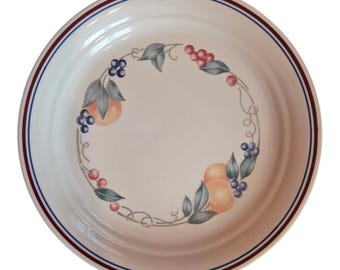 Quatro pratos de salada Four Abundance by Corelle Vintage Fruit Pattern, tamanho 8,5 polegadas, em excelente estado.