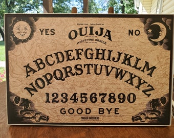 Ouija, Vintage 1992 Board Game, Good Condition, New Years Eve, Halloween, Spooky Scary fun board game, Antique Fortune Telling, Do you Dare?