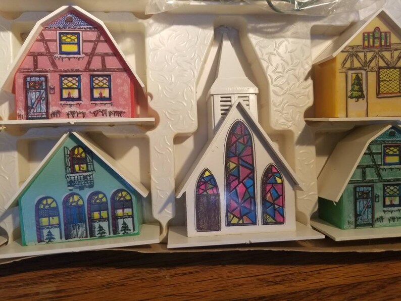 Vintage Regency Christmas Lights,Alpine Village antique 9 Buildings Decoration Christmas 1960s Christmas ornament Shiny bright putz