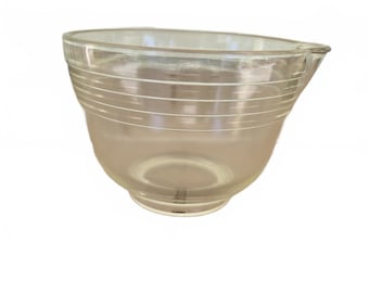 Vintage clear Glass unmarked Ribbed Mixing Bowl w/ Pour Spout 6" diameter