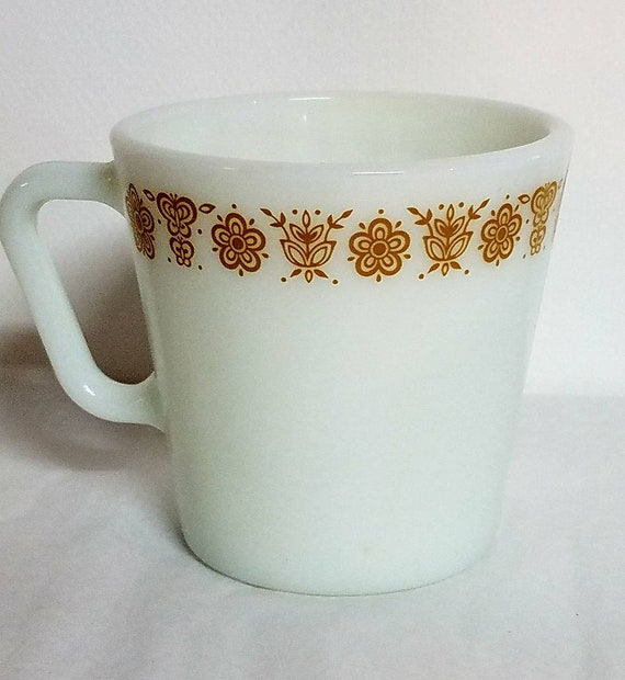Taza de café vintage Corelle Golden Butterfly de los años 80