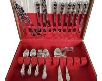 Vintage Oneida 'daydream' Flatware Set: 56-piece Stainless