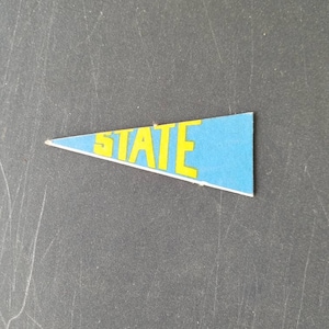 State pennant 1962 Barbie Dream house part Vintage Barbie Doll, 1960s fashion doll, Mattel Barbie, dollhouse furniture, Free USA Shipping