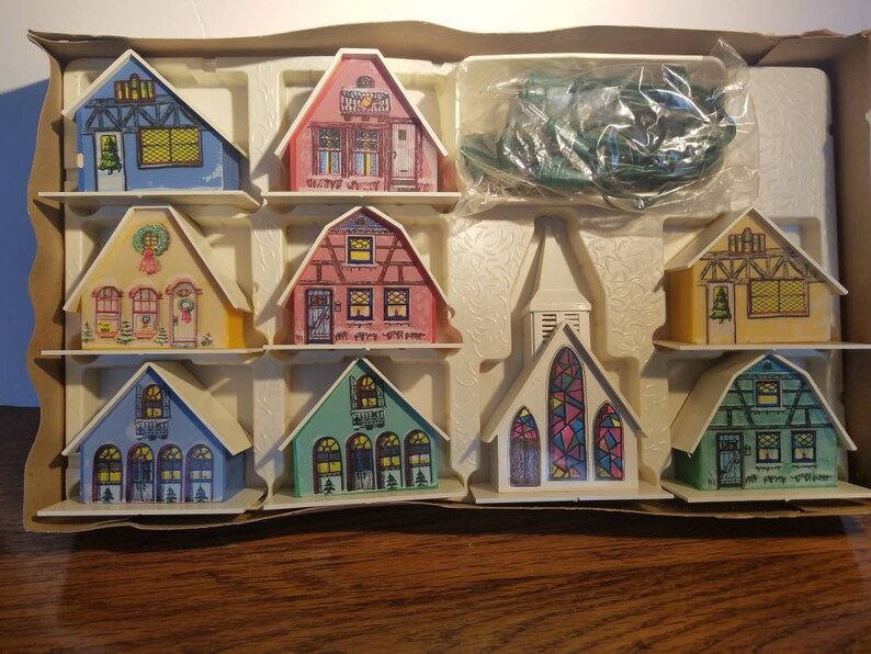 Vintage Regency Christmas Lights,Alpine Village antique 9 Buildings Decoration Christmas 1960s Christmas ornament Shiny bright putz