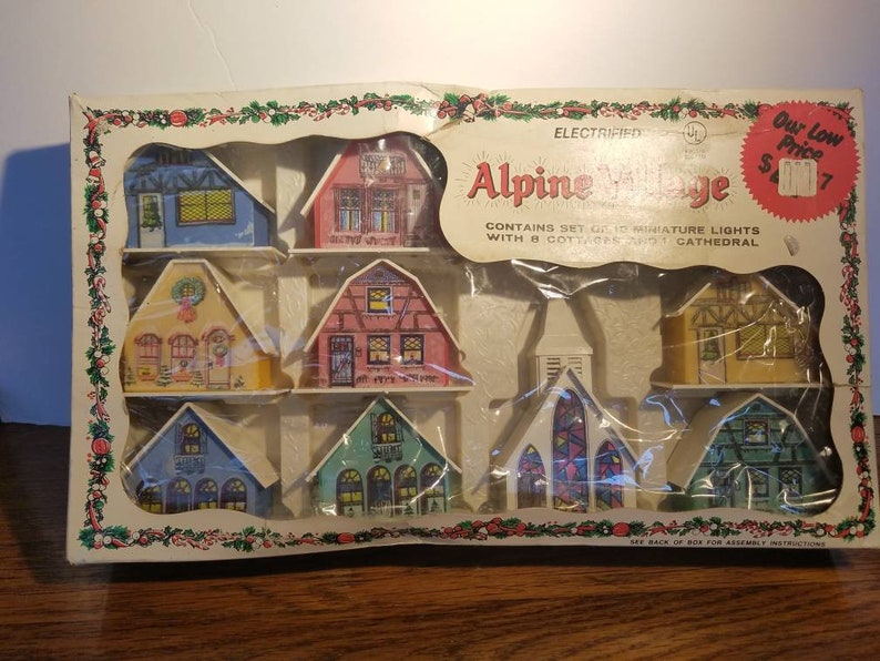Vintage Regency Christmas Lights,Alpine Village antique 9 Buildings Decoration Christmas 1960s Christmas ornament Shiny bright putz