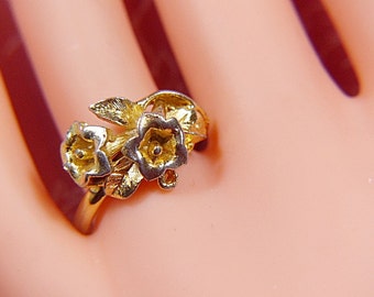 Vintage Gold Flower Ring -- Size Adjustable - R-379