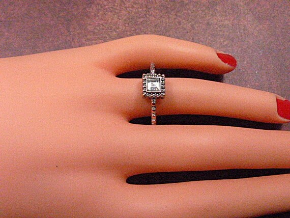 Vintage Square Rhinestone Solitaire Ring -- Size … - image 1