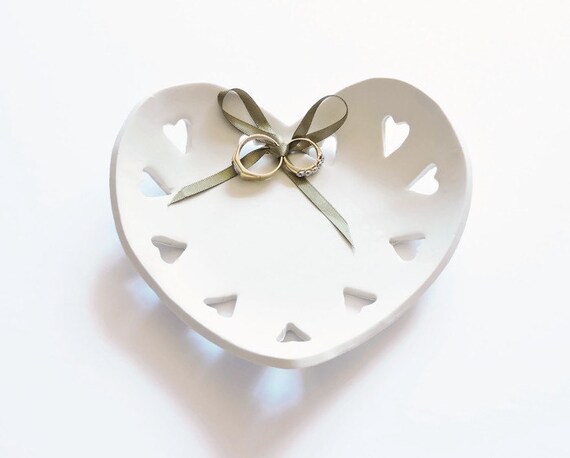 Ring Bowl Ring Bearer Pillow Alternative Ideas Unique Wedding Gift Heart Ring Holder Wedding Ring Dish Engagement Or Anniversary Gift