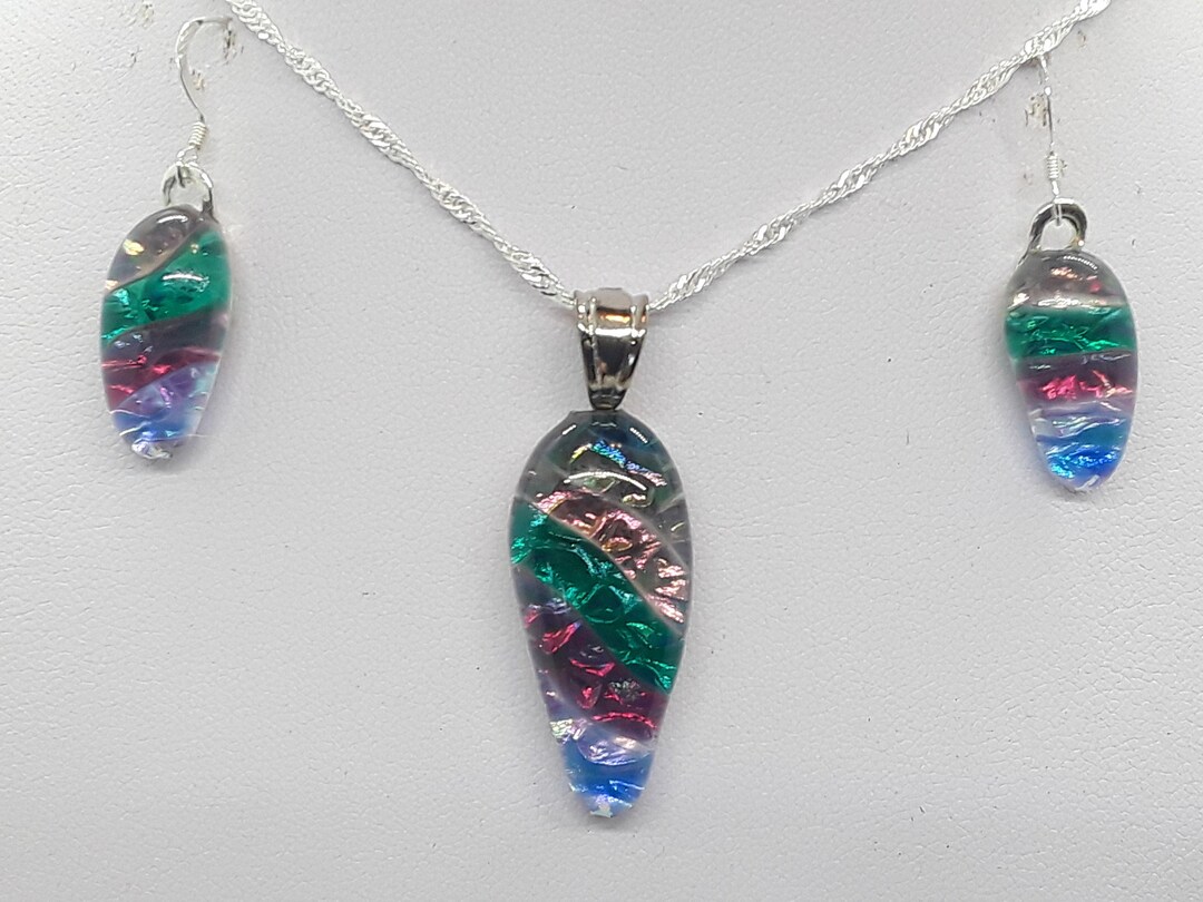 Pendentif En Verre Fondu Fait Main - Iridescent Multicolore - Forme Abstraite - Pièce Unique - Neuf Sans Emballage