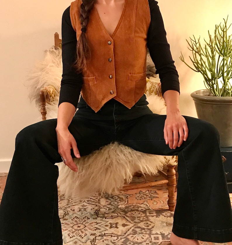 Suede Leather Vest Western 70s button up small buckle lined pockets small