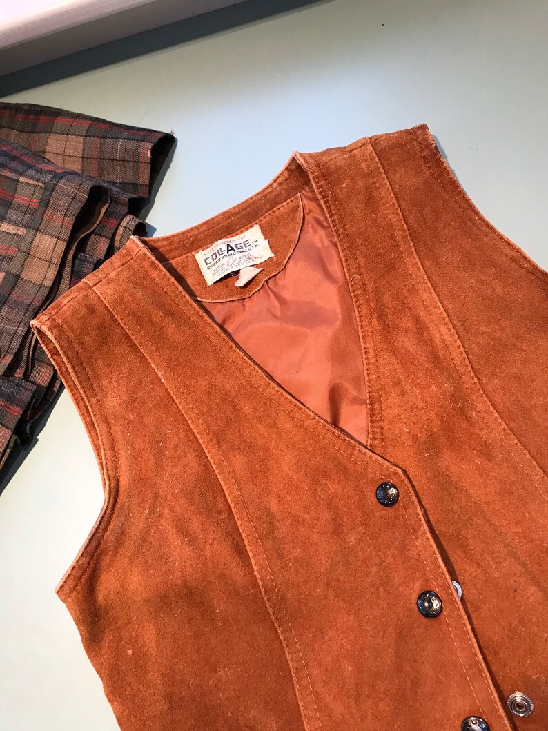 Suede Leather Vest Western 70s button up small buckle lined pockets small