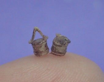 Wooden effect bucket, 1/144th micro-mini scale