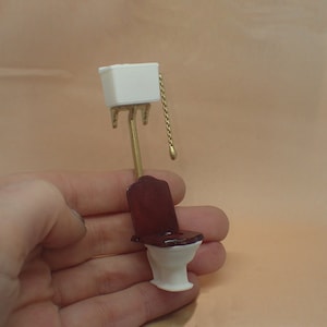 Traditional high cistern toilet KIT, 1/24th scale