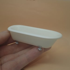 Claw foot bath tub, 1/24th scale